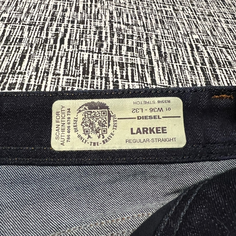 Diesel Larkee Regular-Straight Jeans
